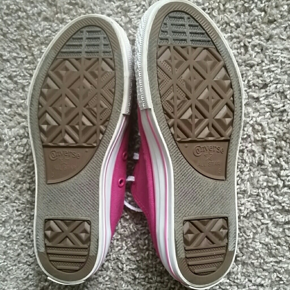 Hot pink/ green double tongue low top converse - Picture 7 of 7